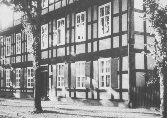 Fassade vor 1938, Preuss. Messbildanstalt Berlin